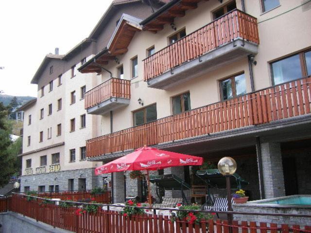 Hotel Savoia Debili Oulx Extérieur photo