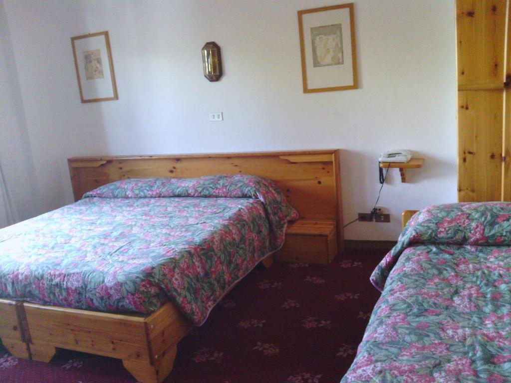 Hotel Savoia Debili Oulx Extérieur photo