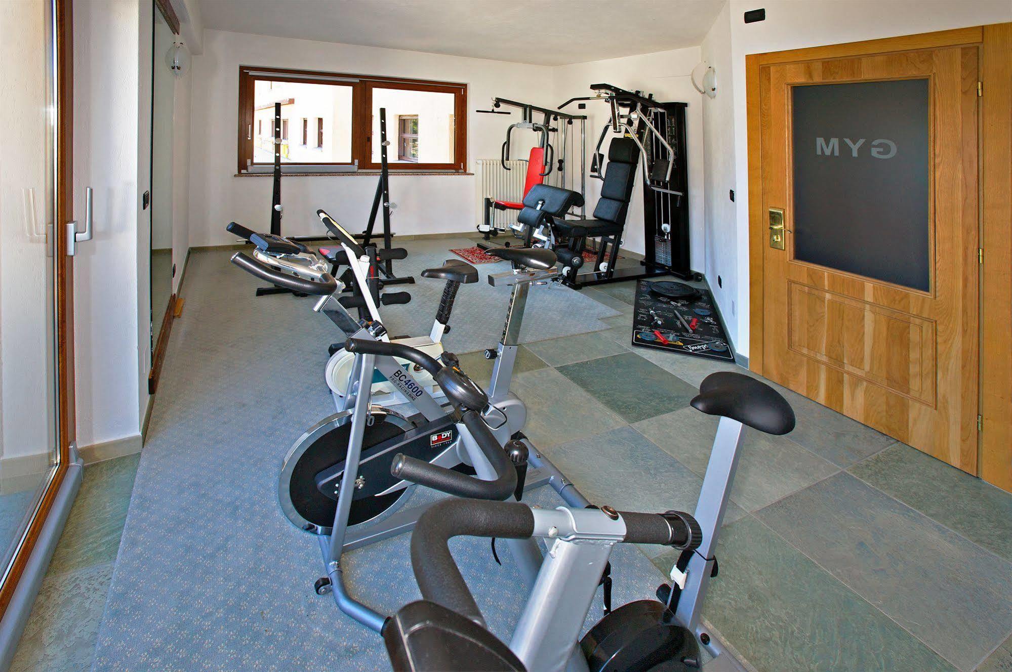 Hotel Savoia Debili Oulx Extérieur photo