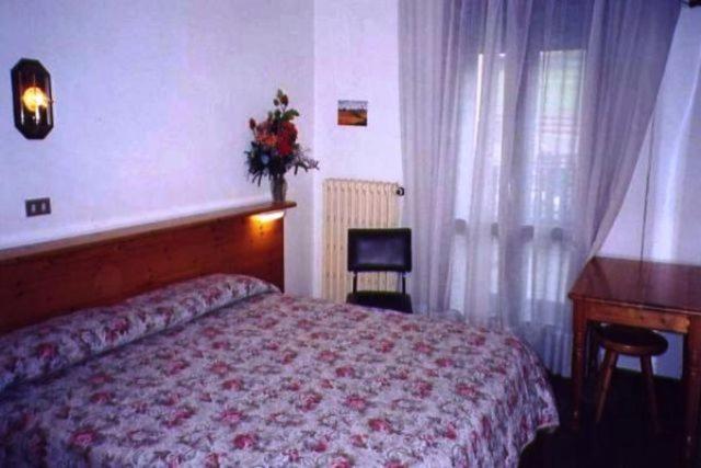 Hotel Savoia Debili Oulx Extérieur photo
